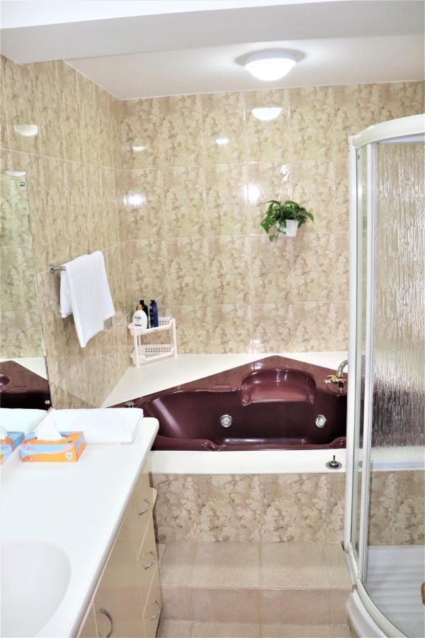 Mtr Tung Chung Near Airport Apartment, City Getaway, Pa Mei Village Tung Chung Hongkong Exterior foto
